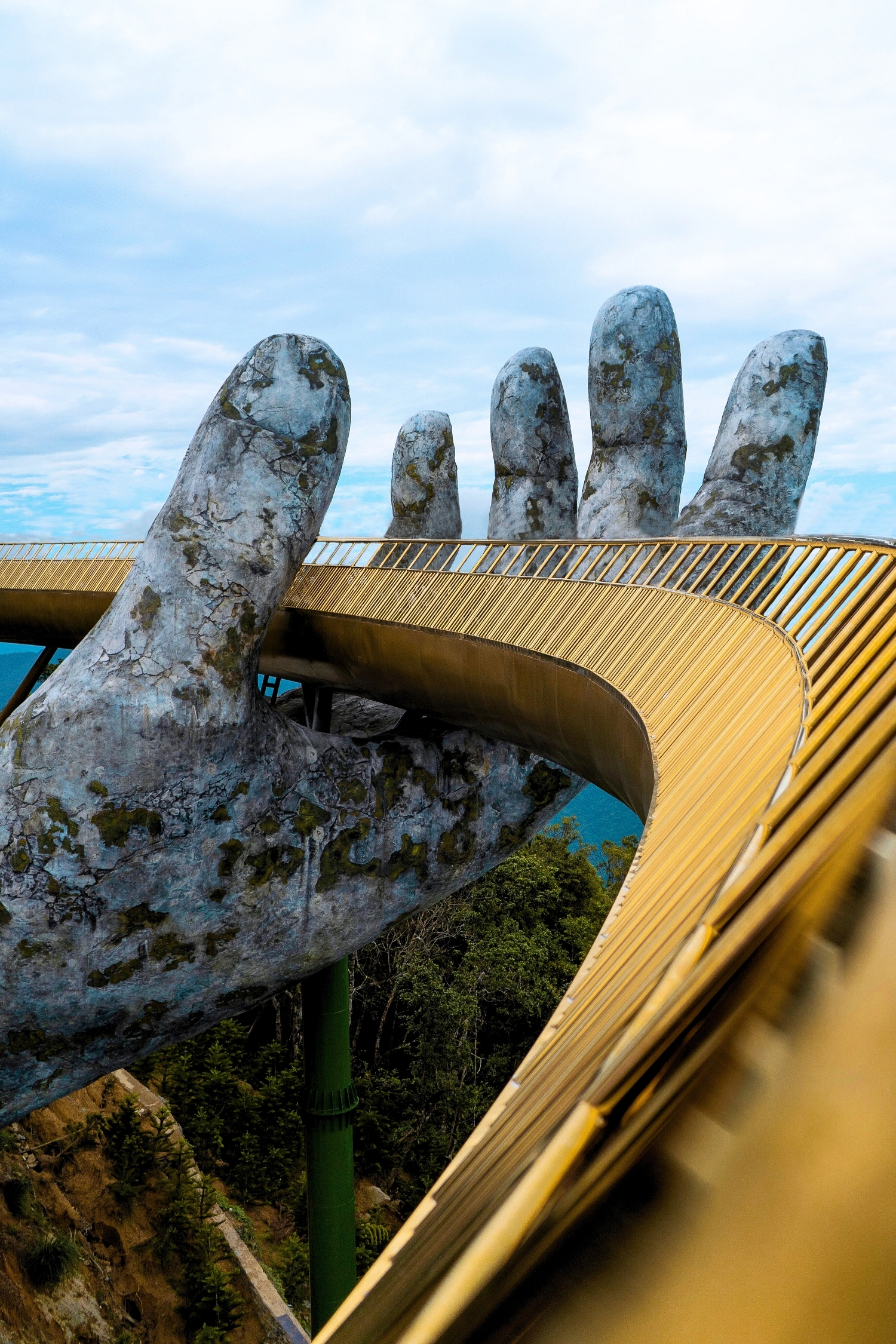 Golden Bridge Da Nang, Vietnam