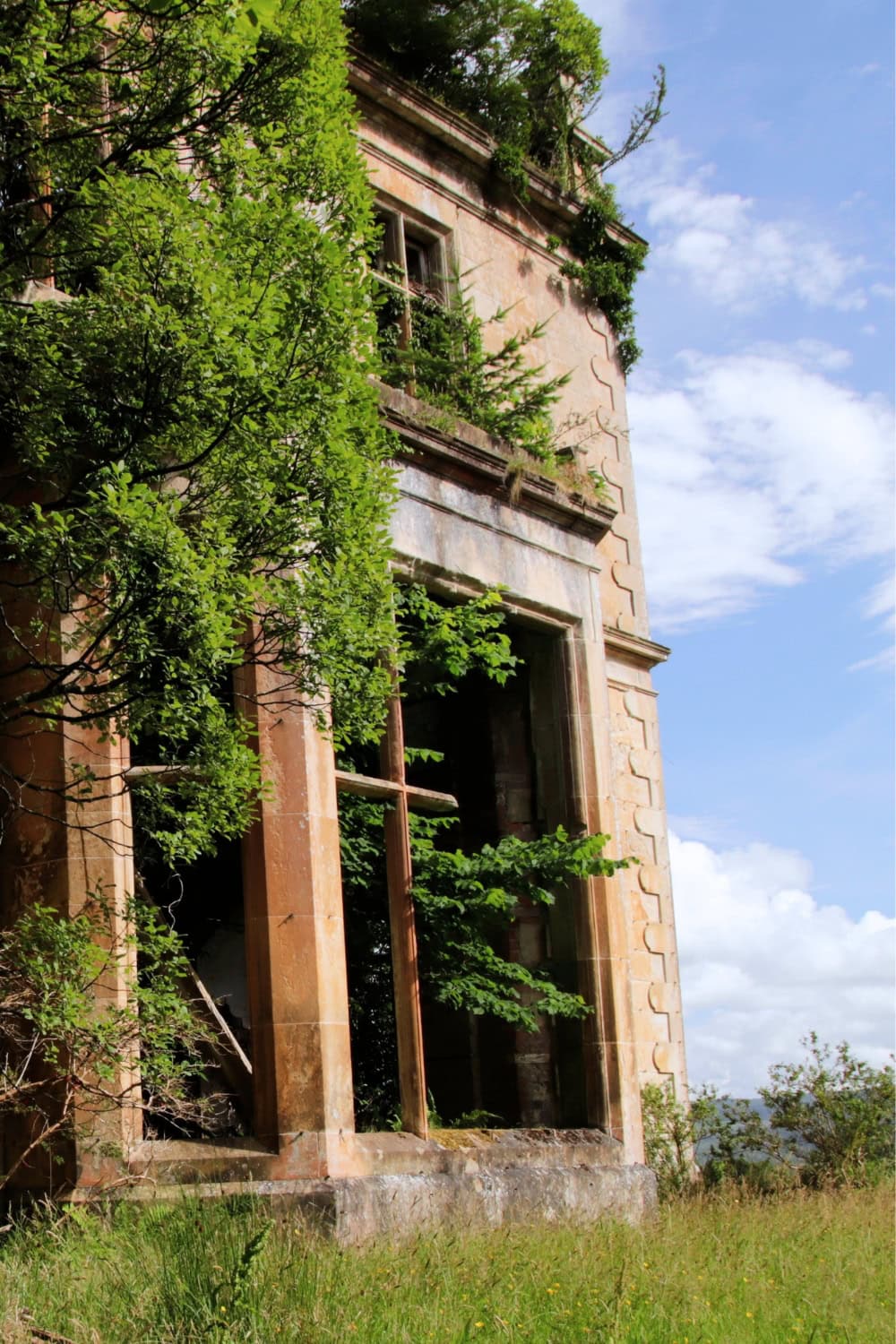 Poltalloch House